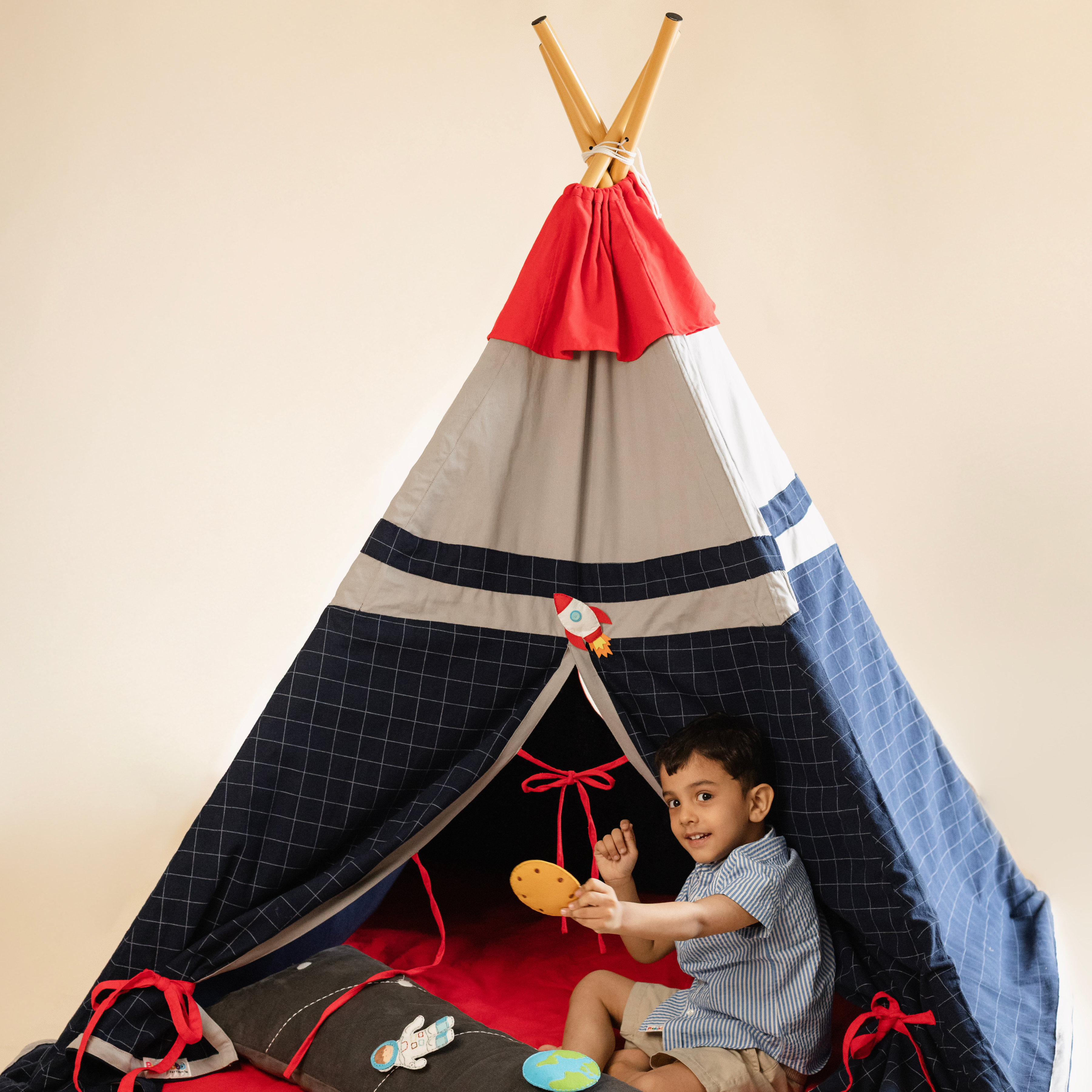 Space - Teepee Tent