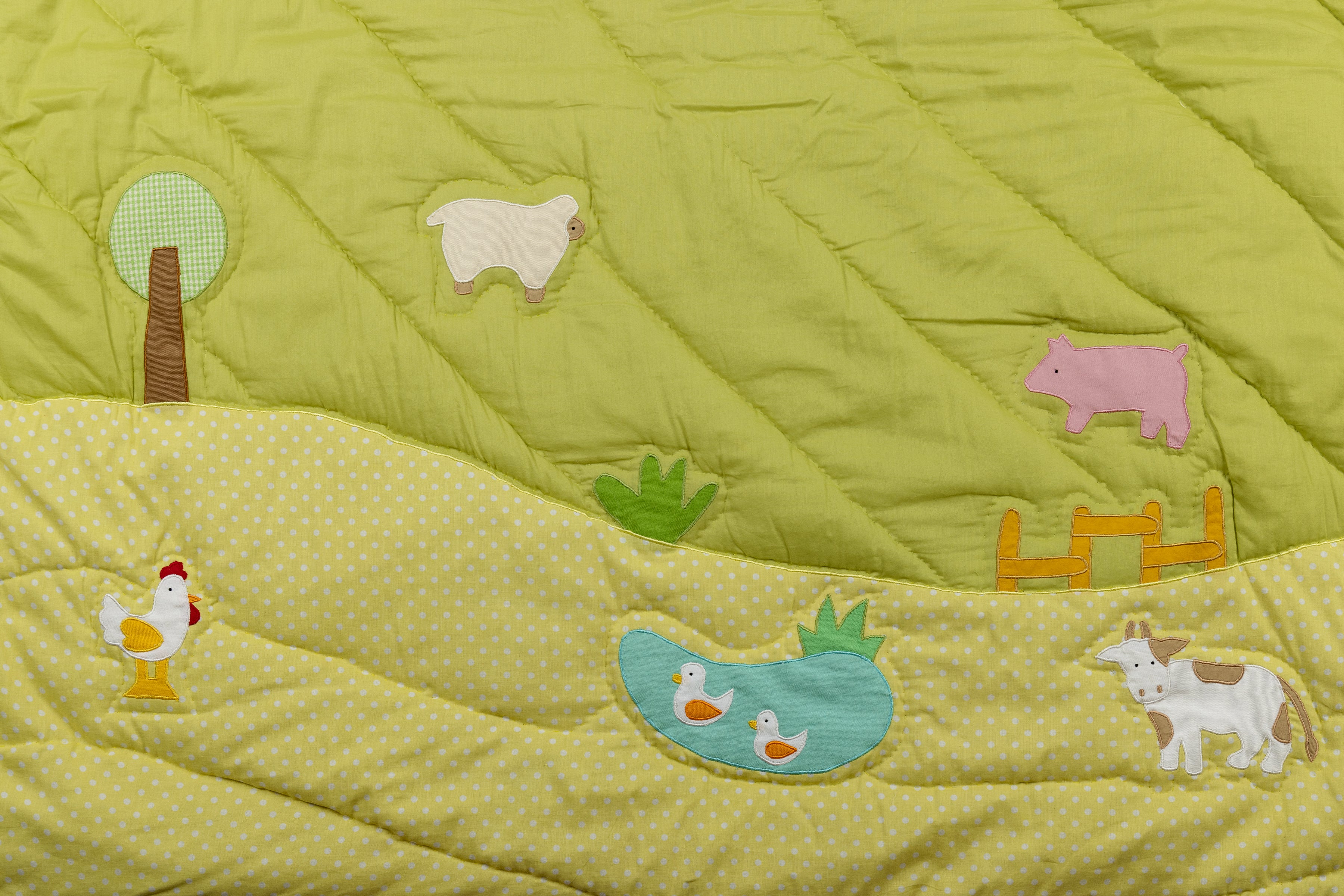 FARM ANIMAL BABY QUILT