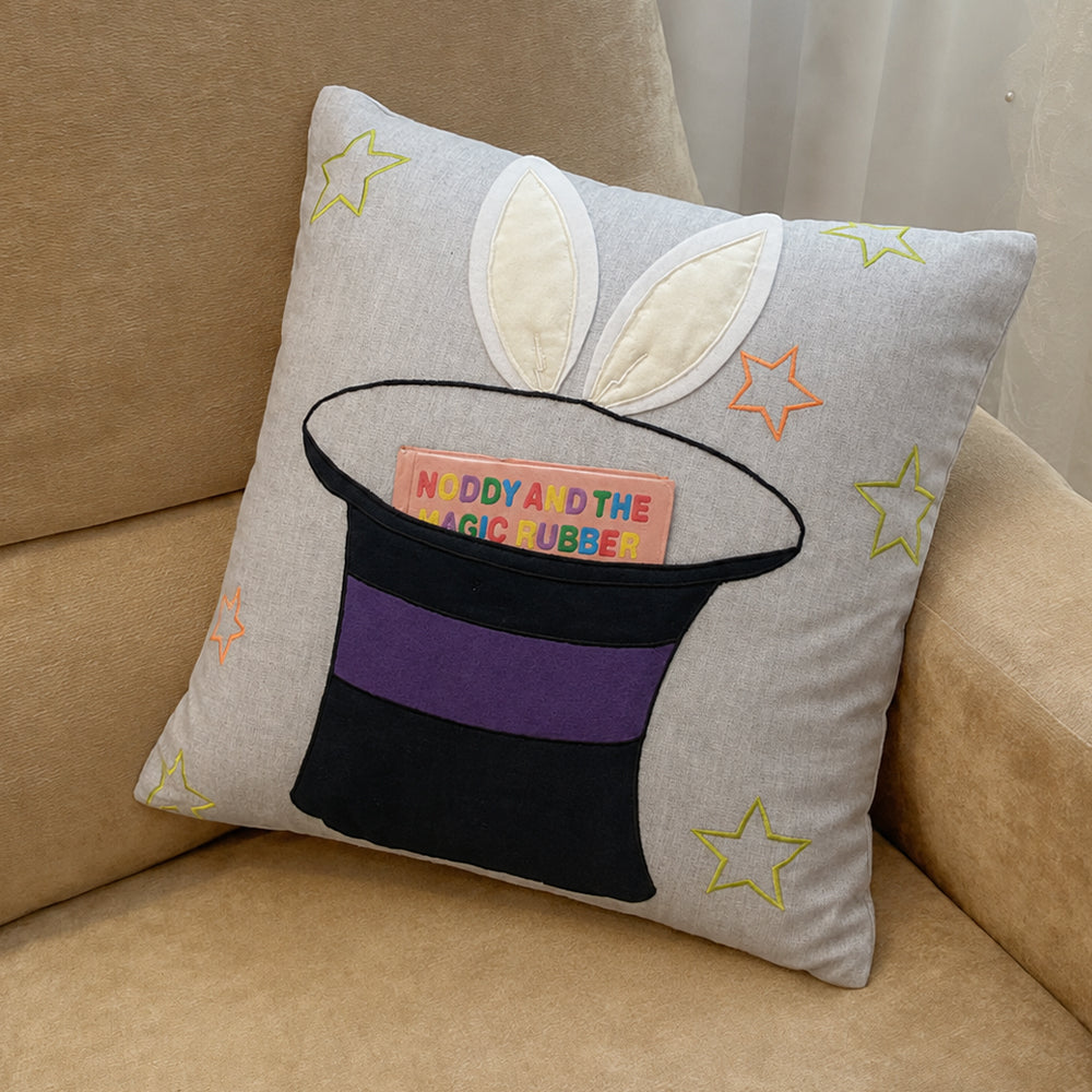 Magic-Reading  Cushion