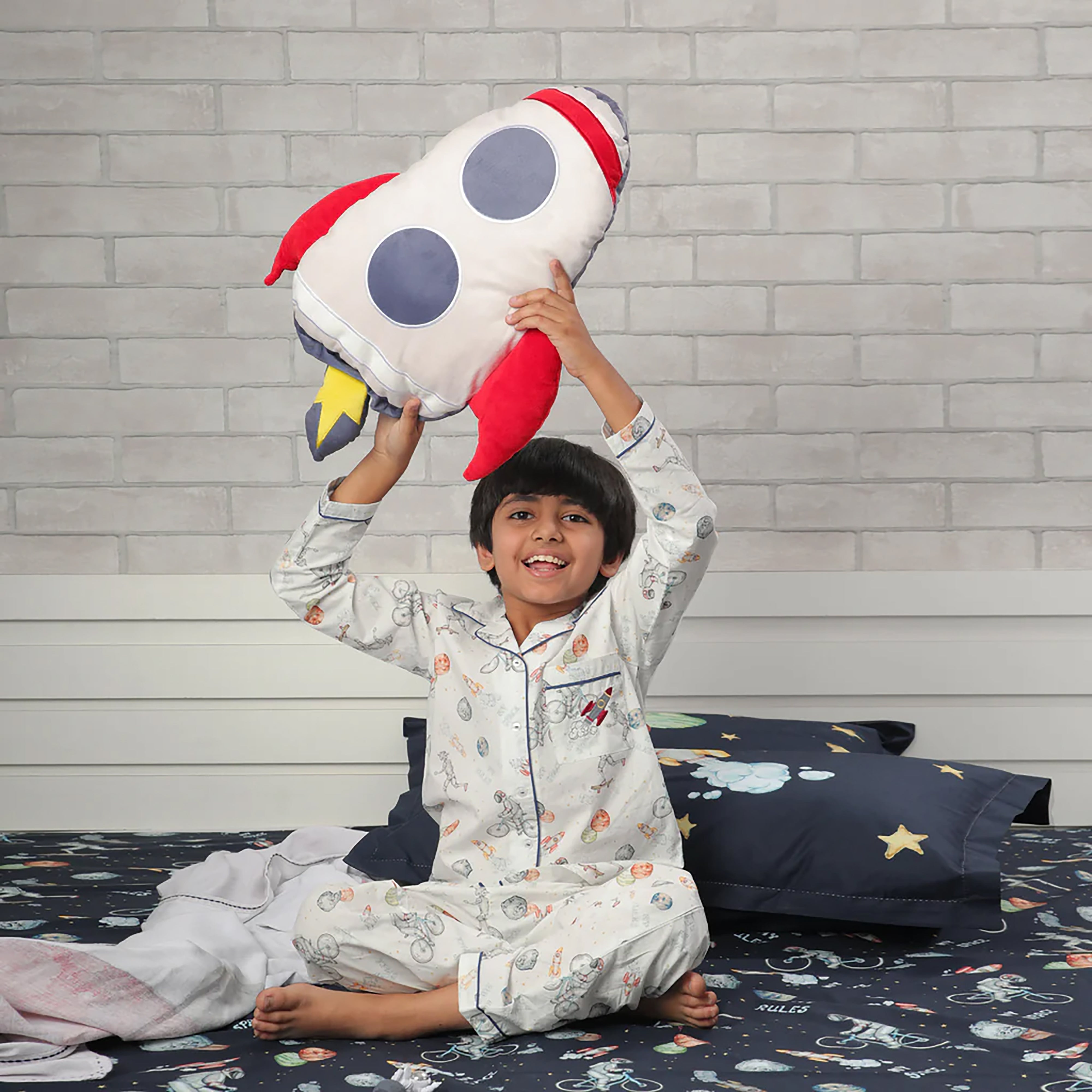 TO THE MOON AND BACK