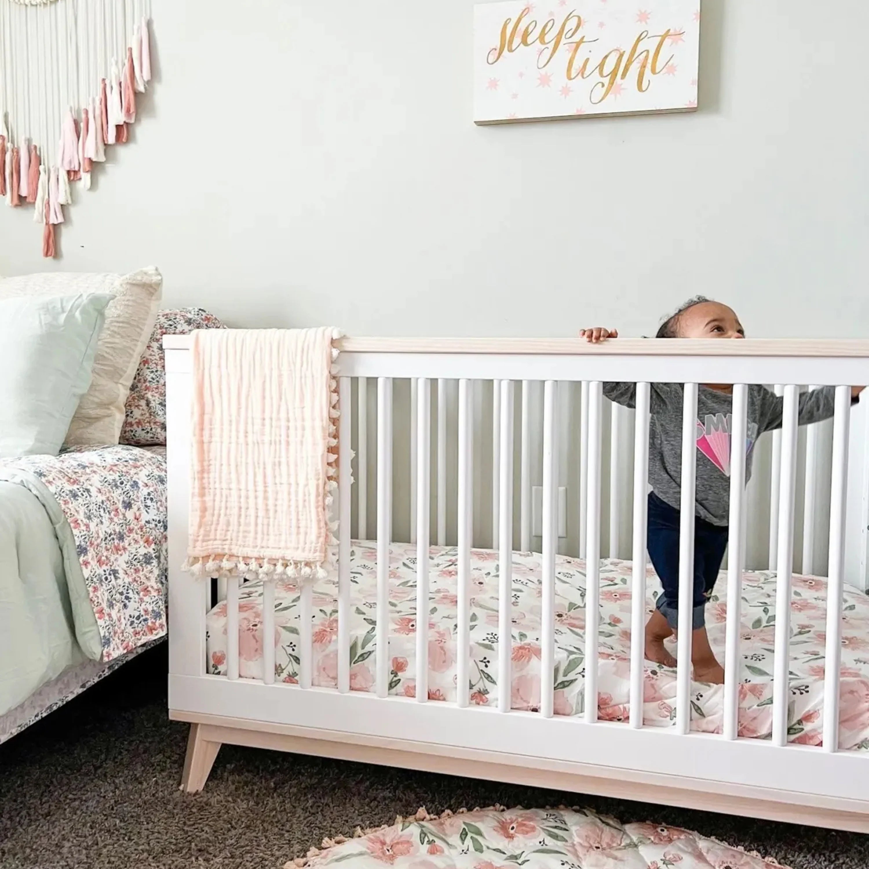 Parker Crib Fitted Sheet – Floral