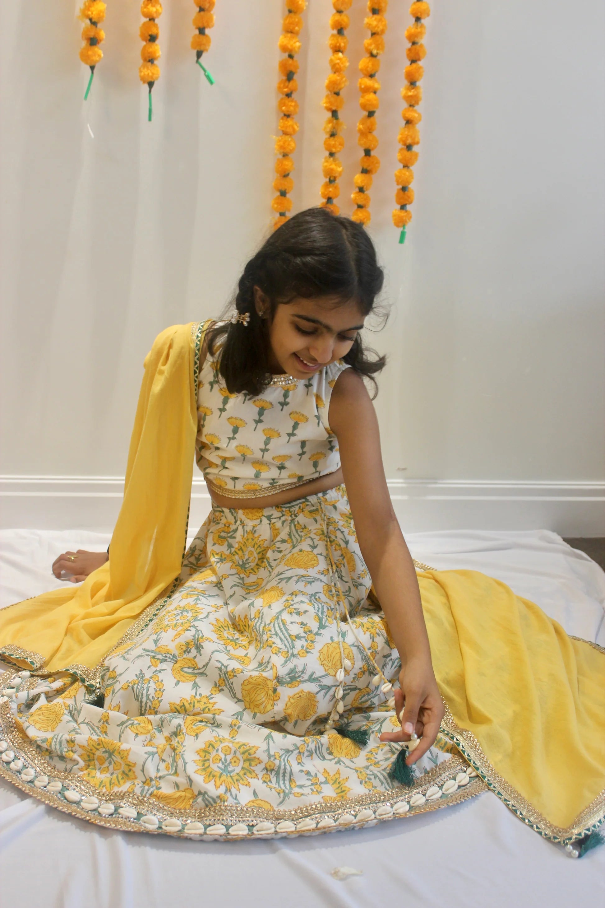 Gainda phool lehenga Set