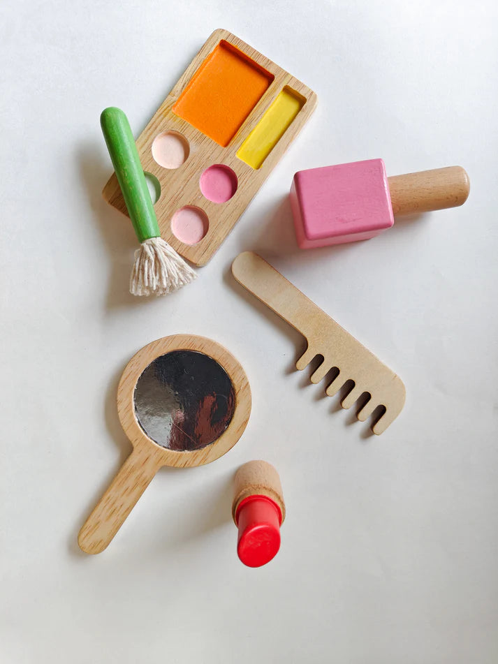 BEAUTY I Wooden toy make up set